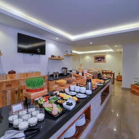 Aabas Pokhara By Barahi Hospitality Hotel Ngoại thất bức ảnh
