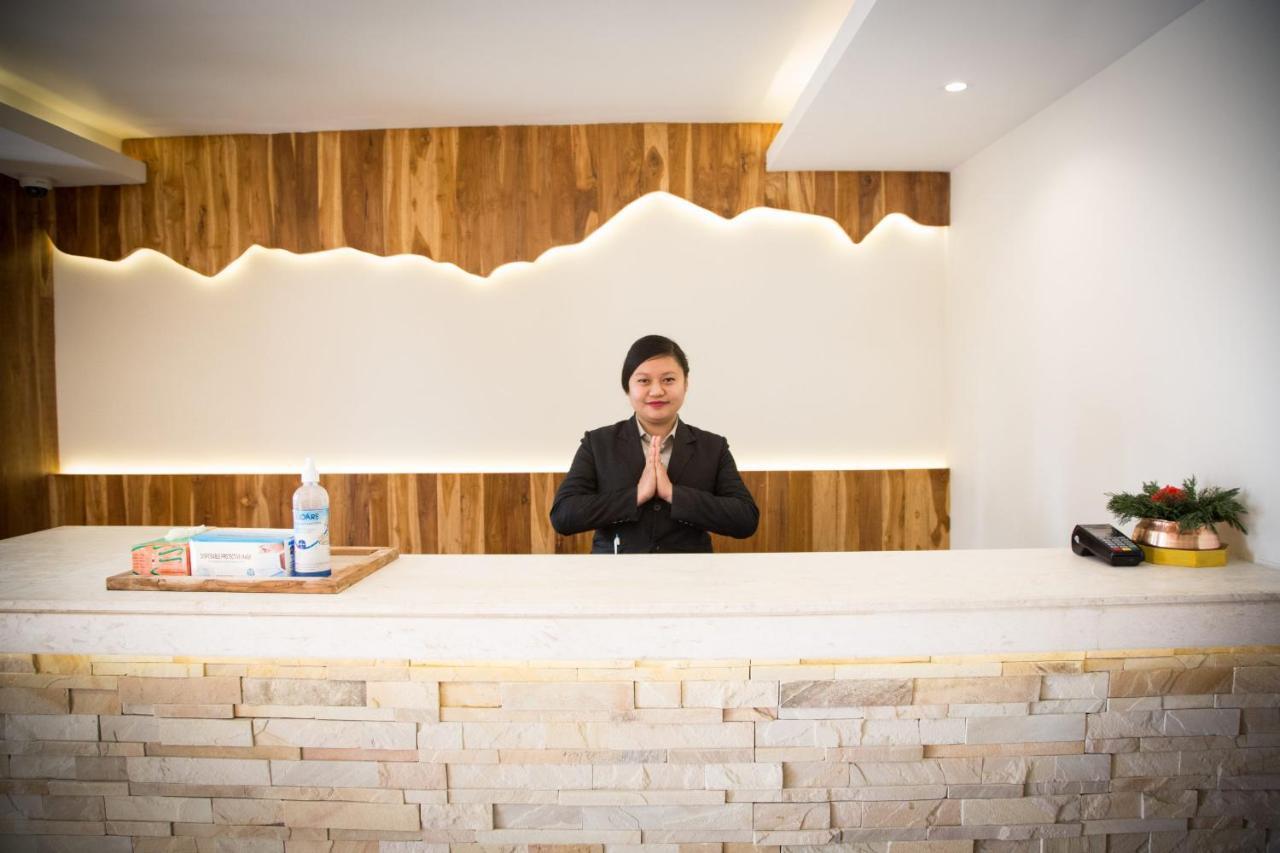 Aabas Pokhara By Barahi Hospitality Hotel Ngoại thất bức ảnh