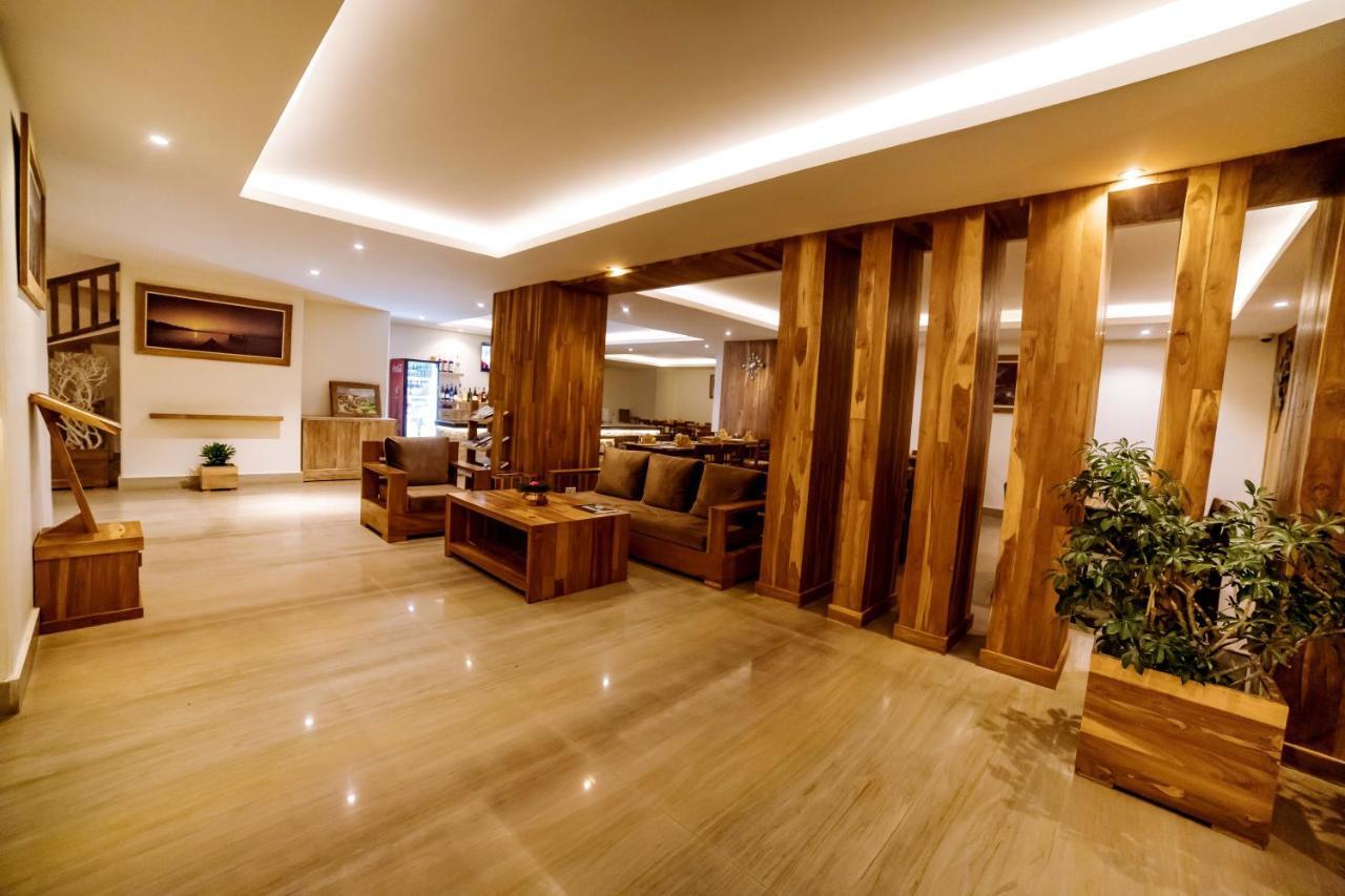 Aabas Pokhara By Barahi Hospitality Hotel Ngoại thất bức ảnh