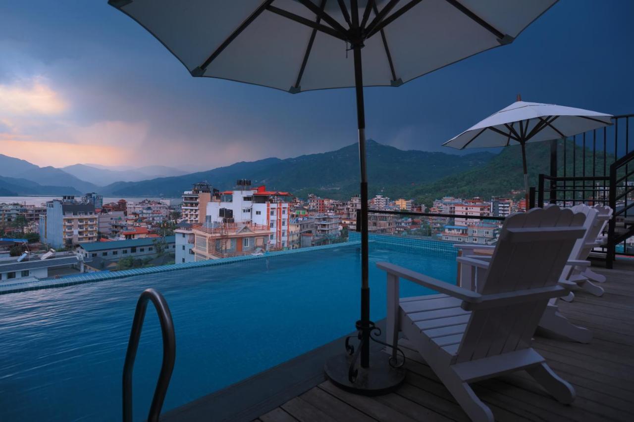 Aabas Pokhara By Barahi Hospitality Hotel Ngoại thất bức ảnh